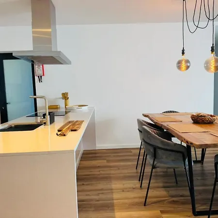 Atlantis Apartment *