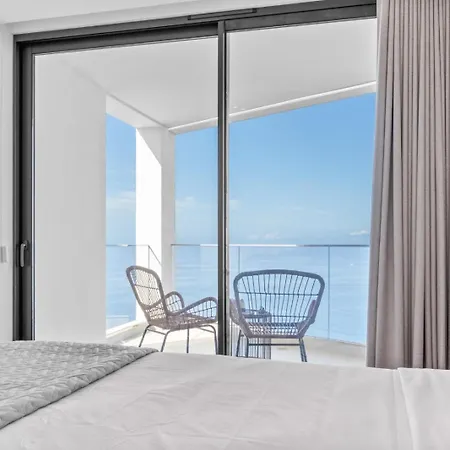 Atlantis Apartment